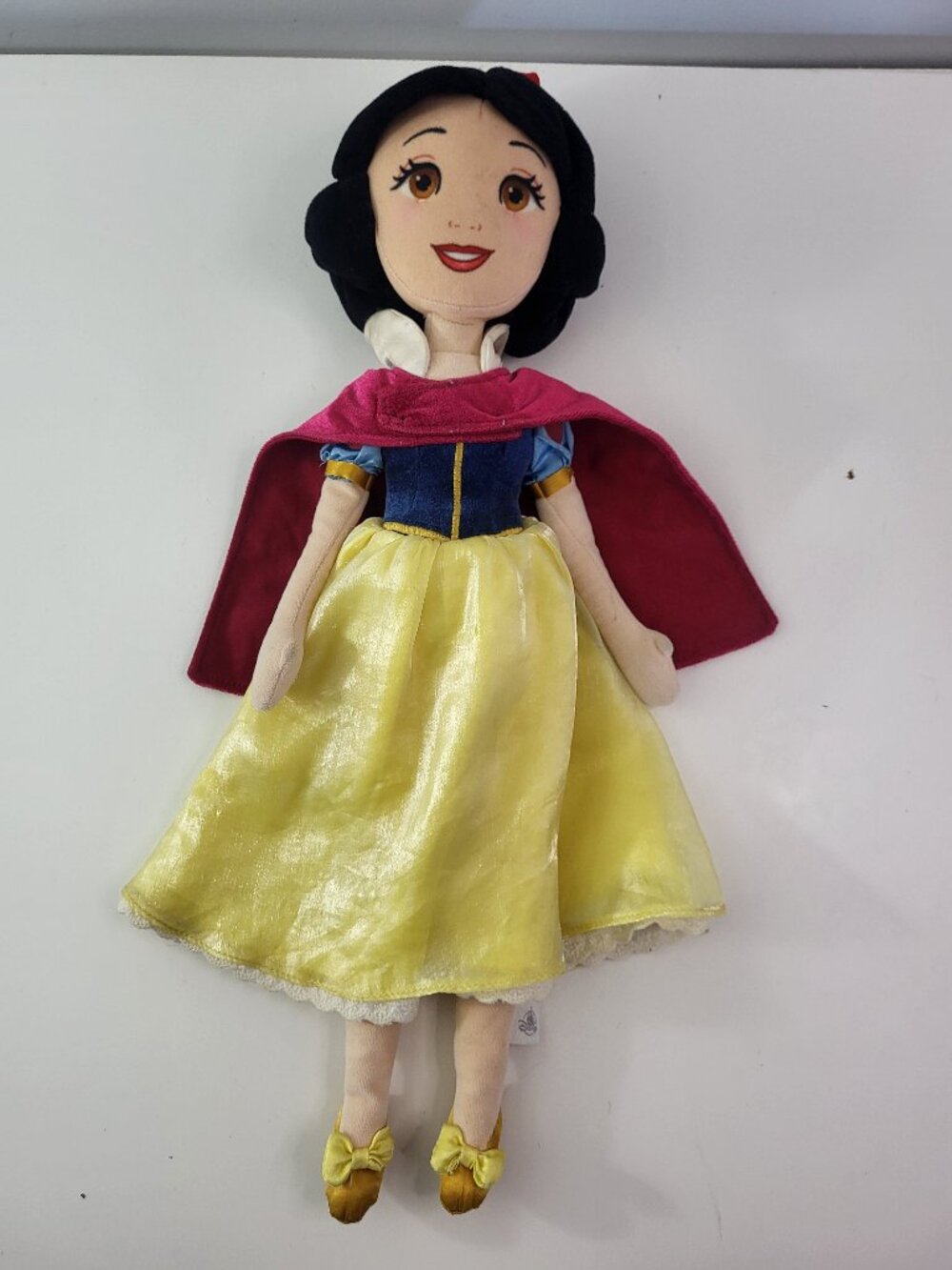 Disney Snow White Plush Doll Princess Soft Toy Disney Store 20" Cape Dress